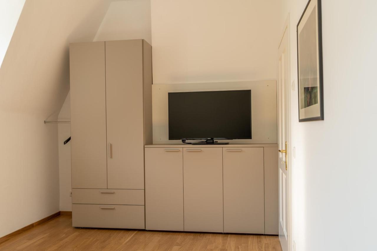 Villa Stubai - Penthouse In The Heart Of Мерано Экстерьер фото